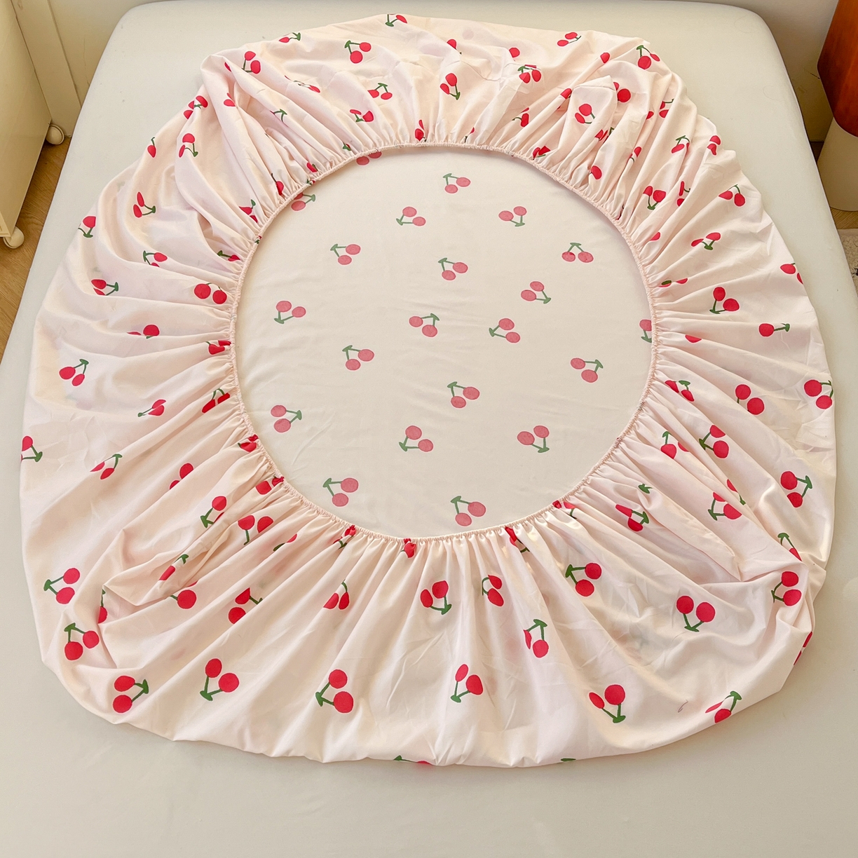 91家纺网 家纺一手货源 找家纺 赫然家纺 2026新款芦荟棉单品床笠系列 小樱桃