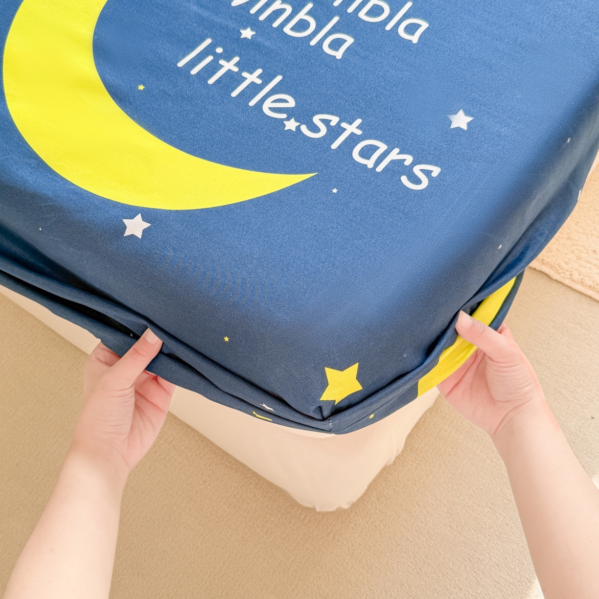 91家纺网 家纺一手货源 找家纺 赫然家纺 2026新款芦荟棉单品床笠系列 月色星空