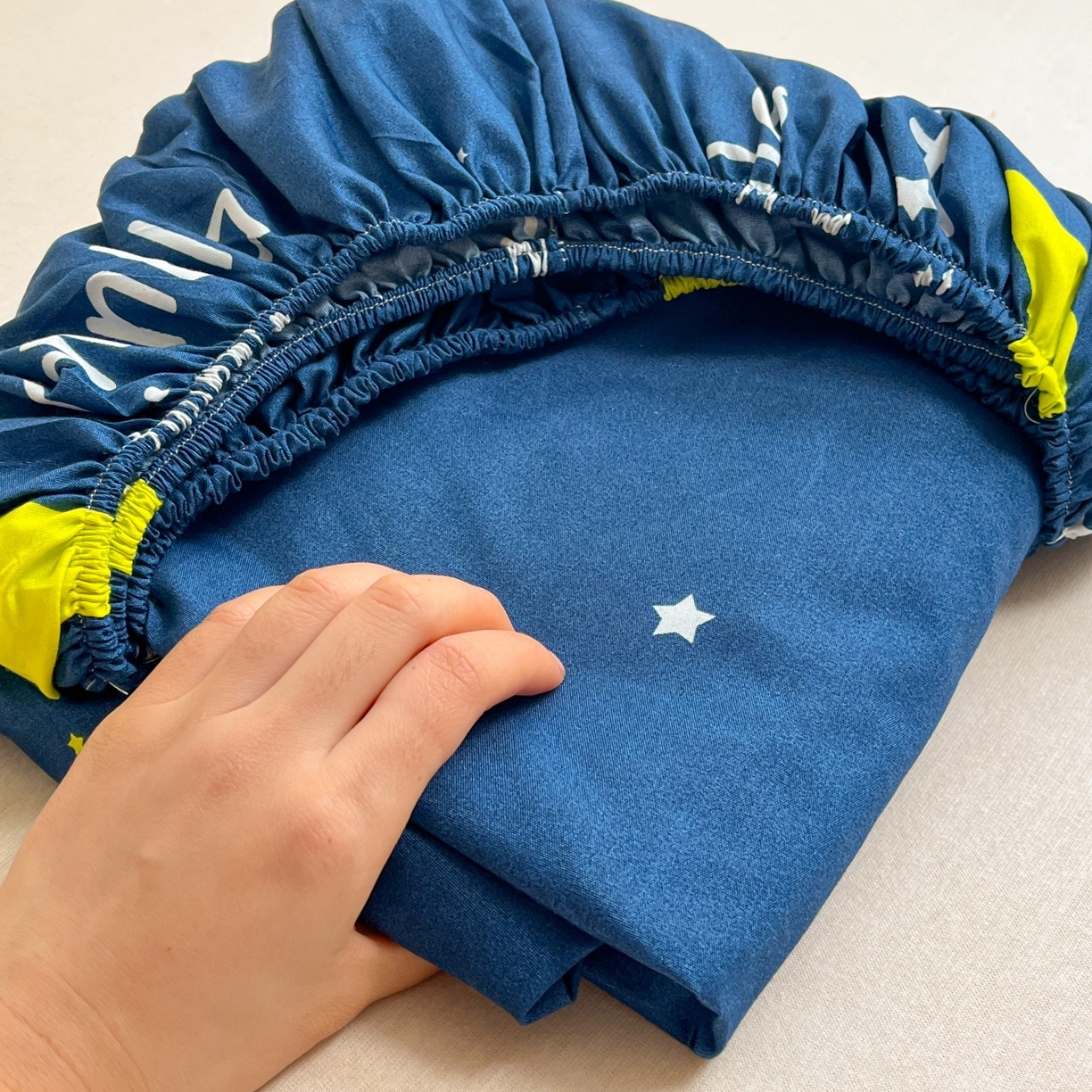 91家纺网 家纺一手货源 找家纺 赫然家纺 2026新款芦荟棉单品床笠系列 月色星空