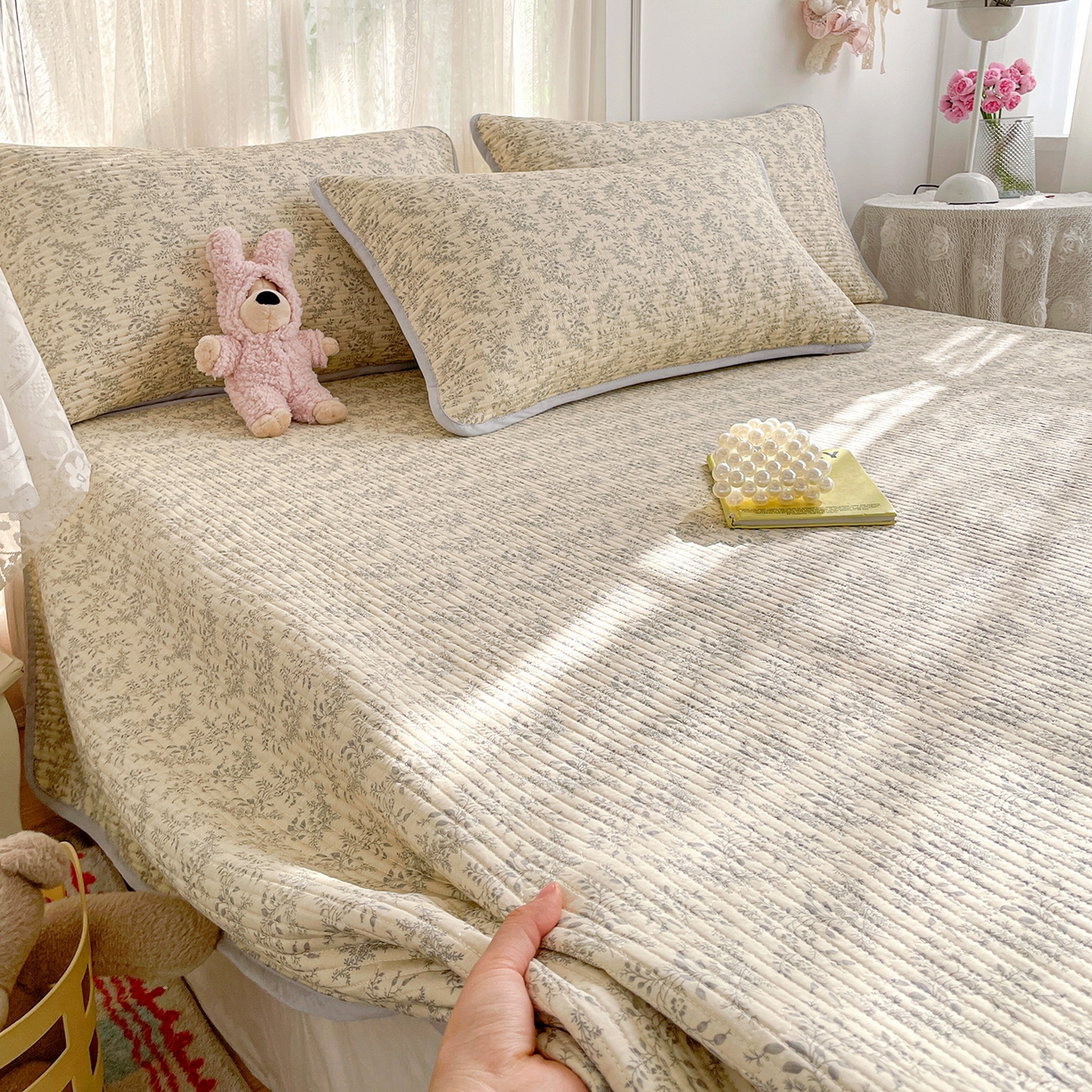 91家纺网 家纺一手货源 找家纺 （总）金丝兔 2026春夏新品全棉床盖三件套纯棉砂洗床盖榻榻米炕盖加厚碎花床单