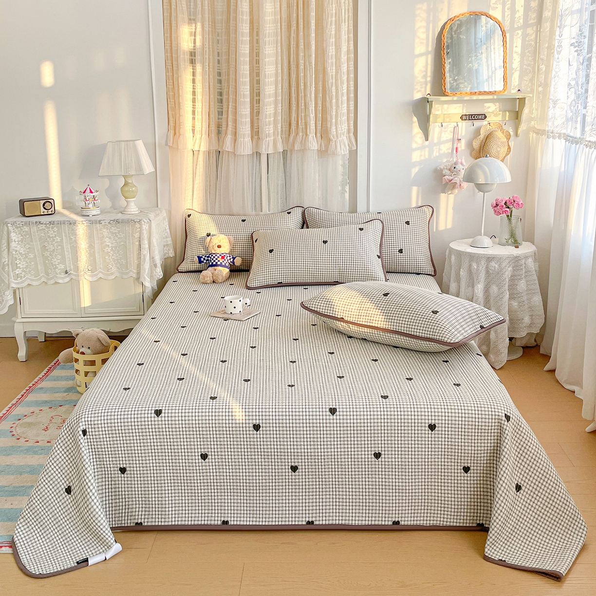 91家纺网 家纺一手货源 找家纺 金丝兔 2026春夏新品全棉床盖三件套纯棉砂洗床盖榻榻米炕盖加厚碎花床单 格子爱心