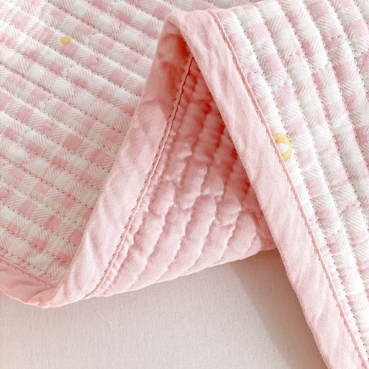 91家纺网 家纺一手货源 找家纺 金丝兔 2026春夏新品全棉床盖三件套纯棉砂洗床盖榻榻米炕盖加厚碎花床单 蝴蝶结