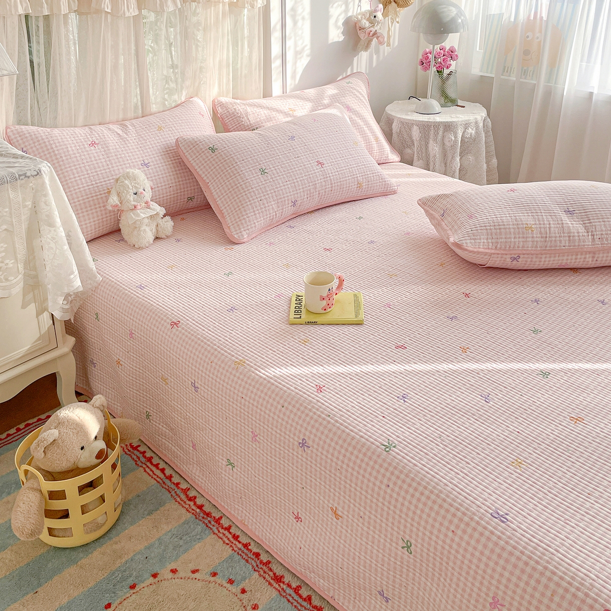 91家纺网 家纺一手货源 找家纺 金丝兔 2026春夏新品全棉床盖三件套纯棉砂洗床盖榻榻米炕盖加厚碎花床单 蝴蝶结