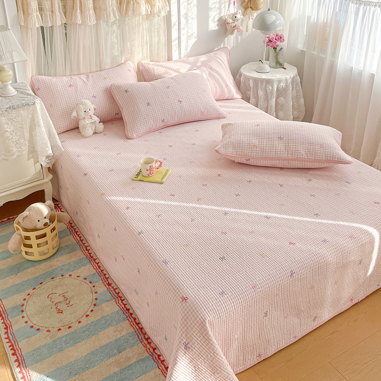 91家纺网 家纺一手货源 找家纺 金丝兔 2026春夏新品全棉床盖三件套纯棉砂洗床盖榻榻米炕盖加厚碎花床单 蝴蝶结