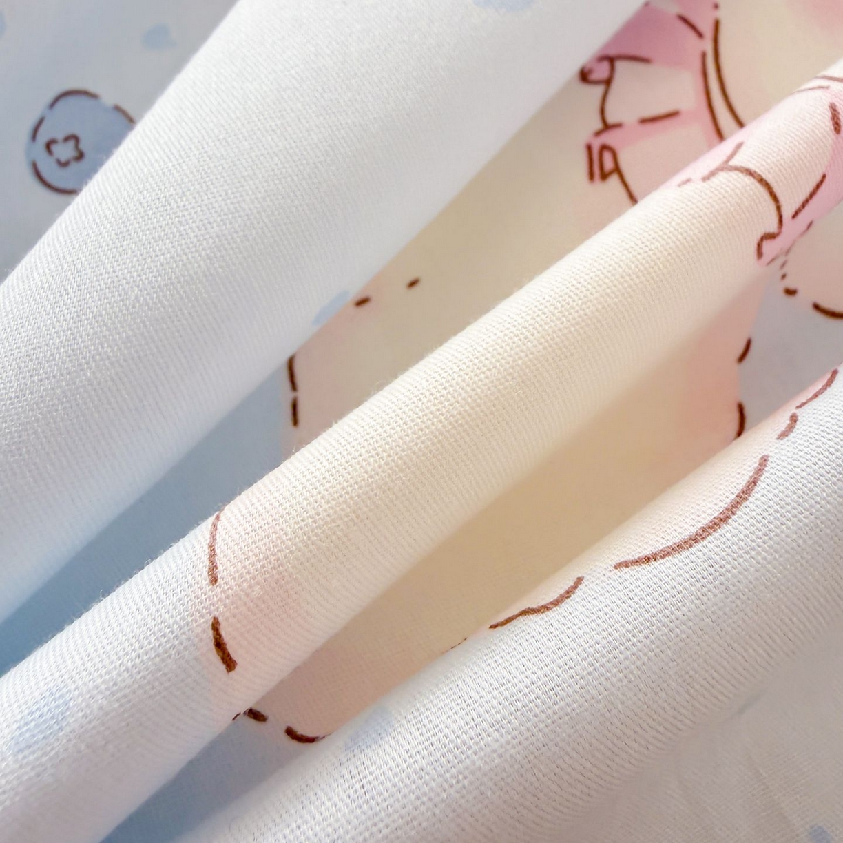 91家纺网 家纺一手货源 找家纺 女子家纺 2026新款全棉12868卡通印花四件套大耳朵兔兔系列 蓝粉汪集