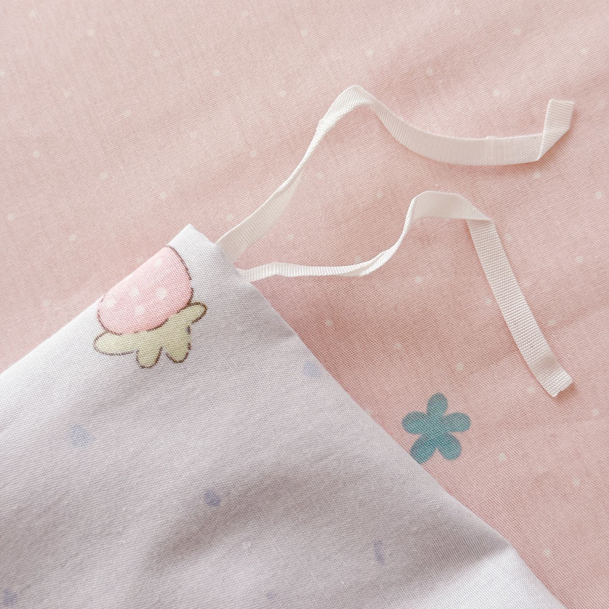 91家纺网 家纺一手货源 找家纺 女子家纺 2026新款全棉12868卡通印花四件套大耳朵兔兔系列 蓝粉汪集