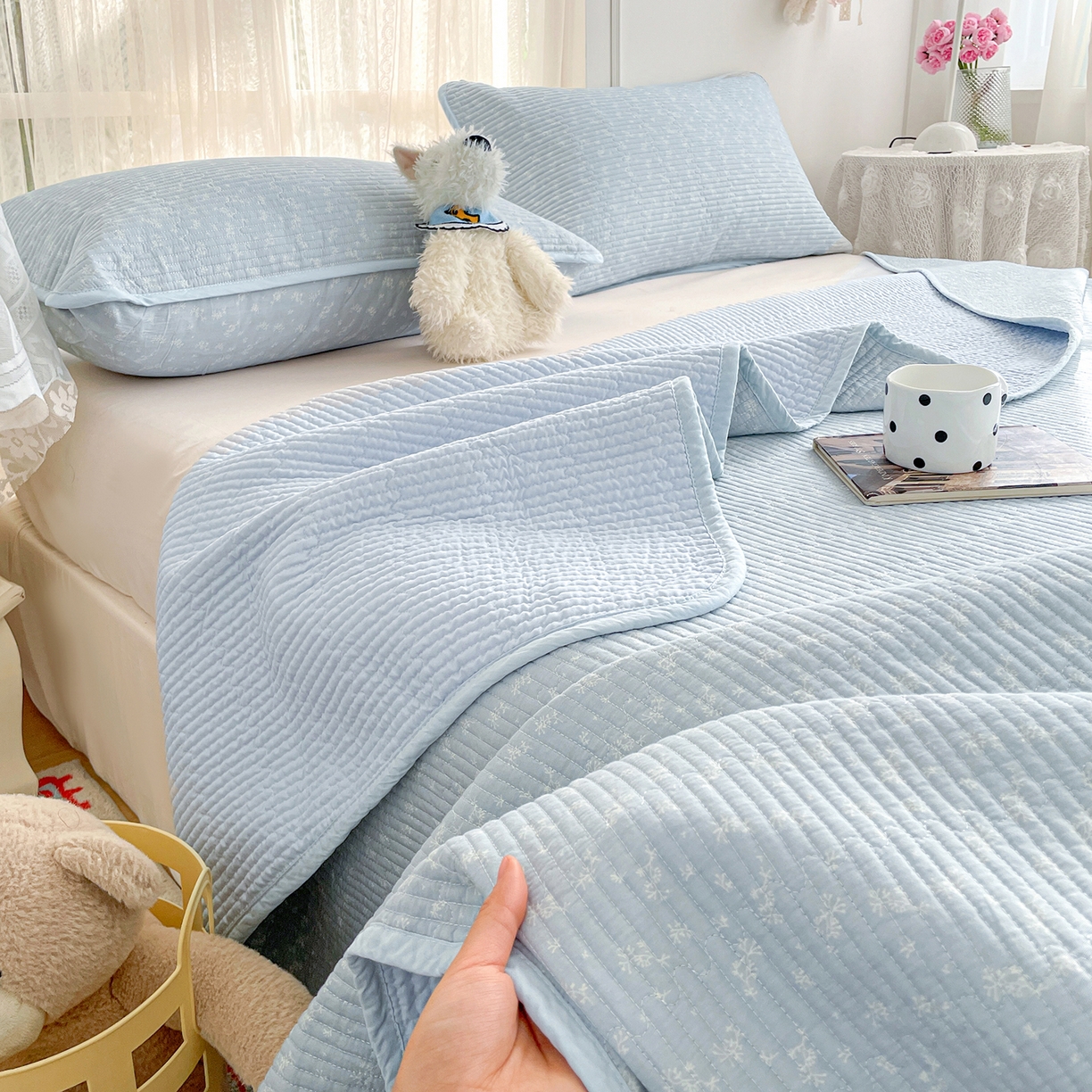 91家纺网 家纺一手货源 找家纺 金丝兔 2026春夏新品全棉床盖三件套纯棉砂洗床盖榻榻米炕盖加厚碎花床单 蓝汐