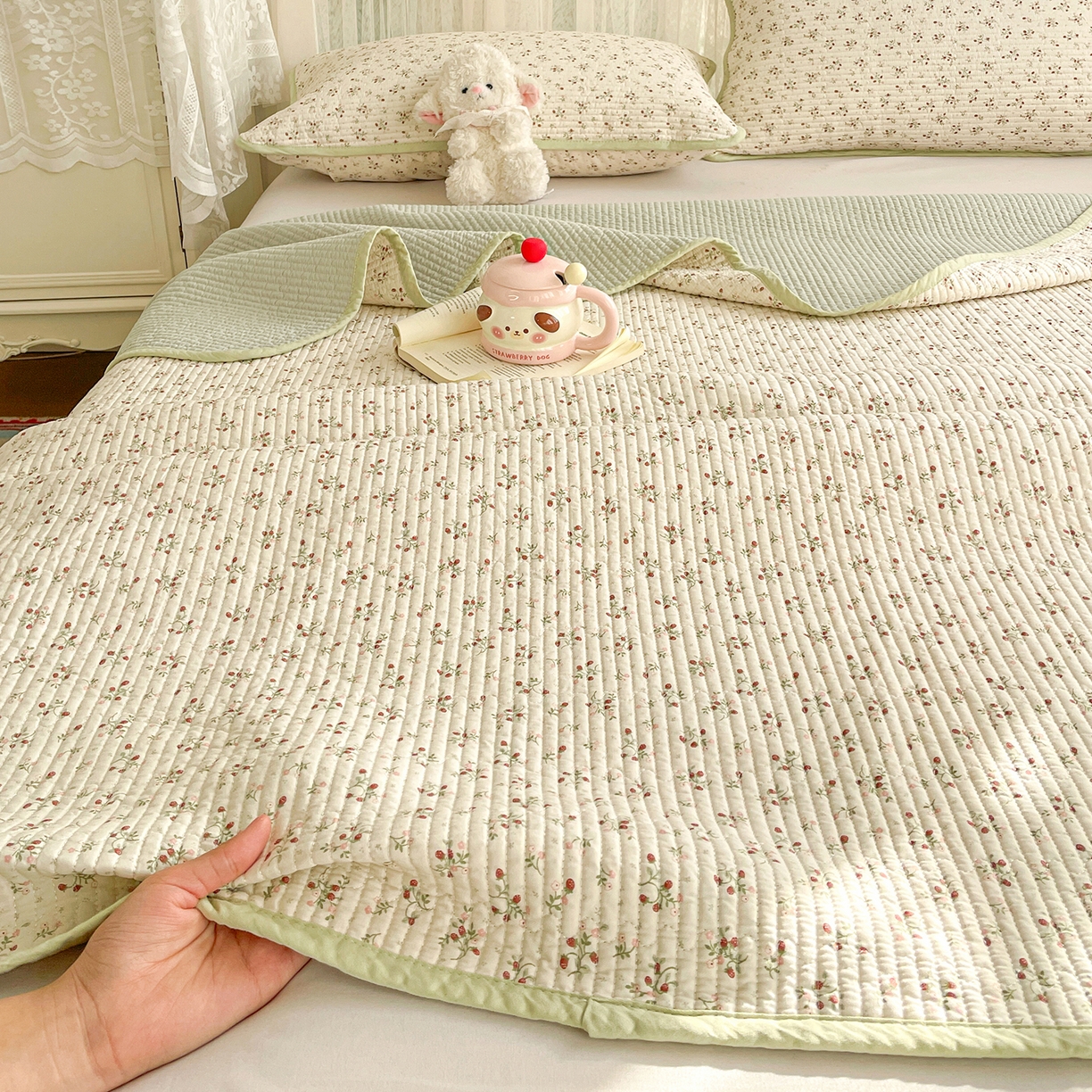 91家纺网 家纺一手货源 找家纺 金丝兔 2026春夏新品全棉床盖三件套纯棉砂洗床盖榻榻米炕盖加厚碎花床单 硕果