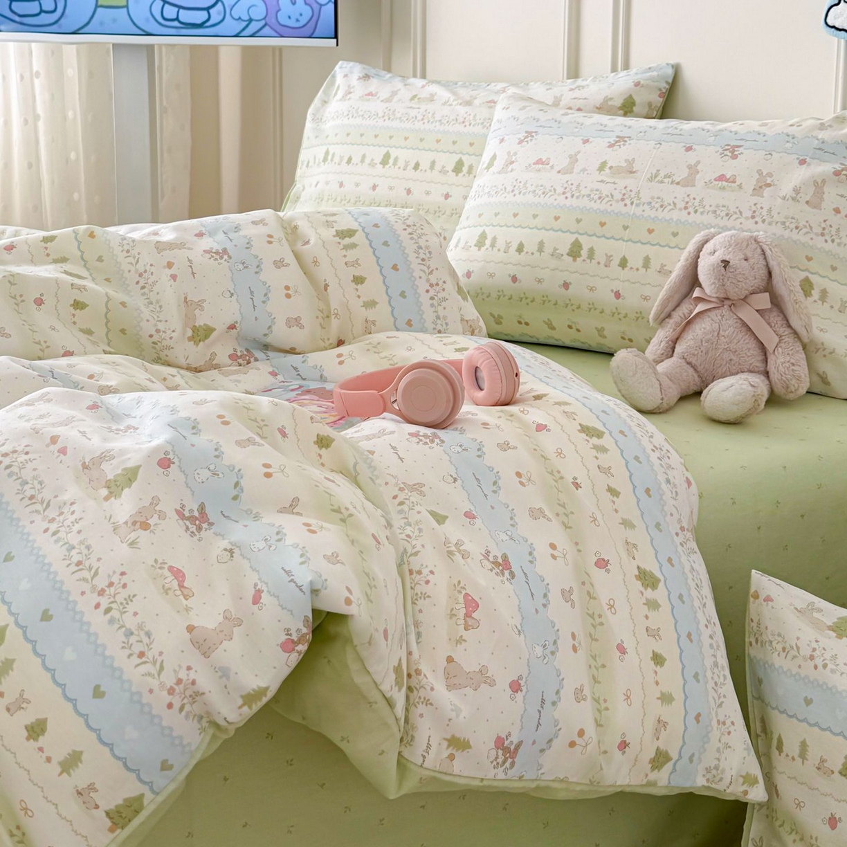 91家纺网 家纺一手货源 找家纺 女子家纺 2026新款全棉12868卡通印花四件套大耳朵兔兔系列 青柠蓝花