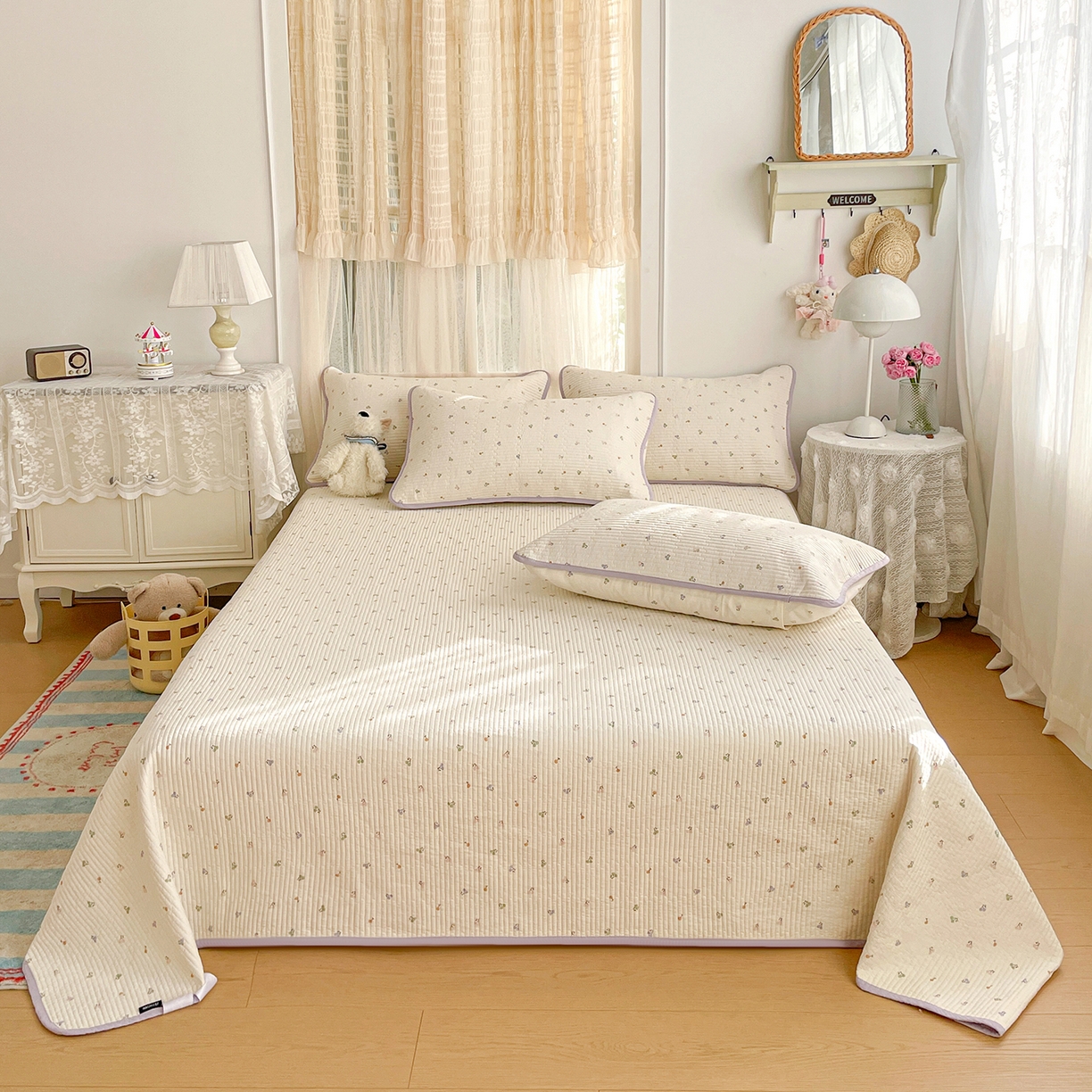 91家纺网 家纺一手货源 找家纺 金丝兔 2026春夏新品全棉床盖三件套纯棉砂洗床盖榻榻米炕盖加厚碎花床单 樱桃小城