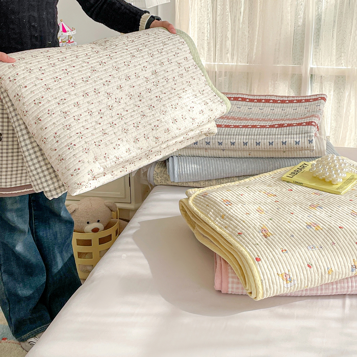 91家纺网 家纺一手货源 找家纺 金丝兔 2026春夏新品全棉床盖三件套纯棉砂洗床盖榻榻米炕盖加厚碎花床单 组合图