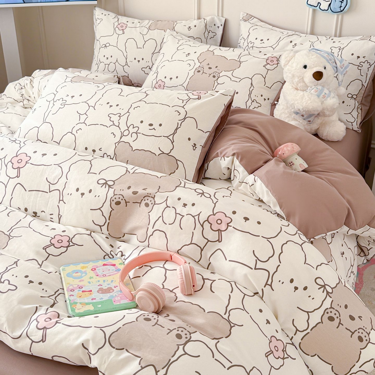 91家纺网 家纺一手货源 找家纺 女子家纺 2026新款全棉12868卡通印花四件套大耳朵兔兔系列 小熊涂鸦