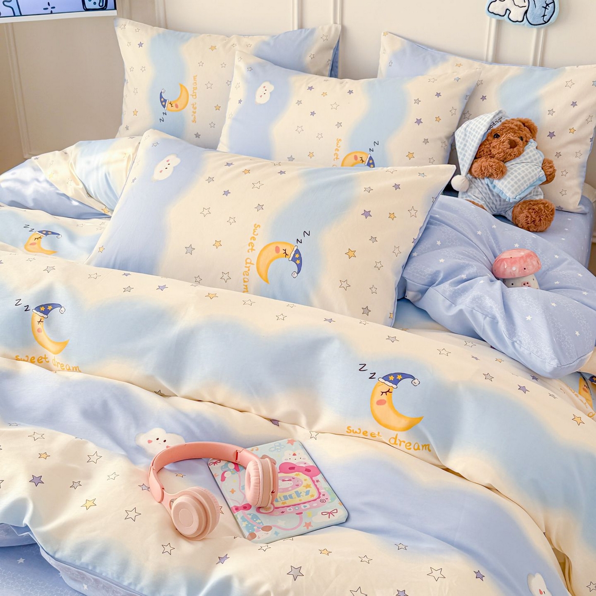 91家纺网 家纺一手货源 找家纺 女子家纺 2026新款全棉12868卡通印花四件套大耳朵兔兔系列 星夜星浪