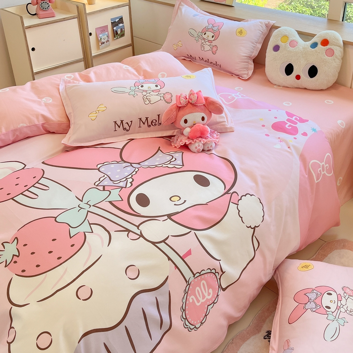 91家纺网 家纺一手货源 找家纺 博雅 2026春夏新款三丽鸥新花型全棉纯棉大版印花四件套 全棉大版（升级款信封枕）蛋糕美乐蒂