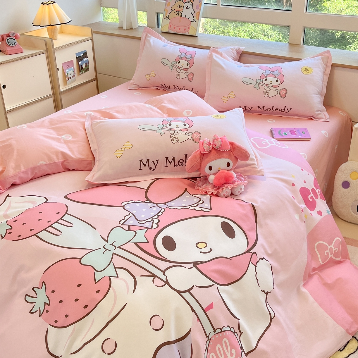 91家纺网 家纺一手货源 找家纺 博雅 2026春夏新款三丽鸥新花型全棉纯棉大版印花四件套 全棉大版（升级款信封枕）蛋糕美乐蒂