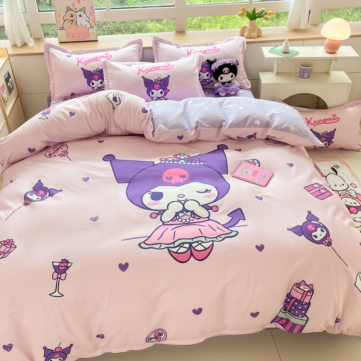 91家纺网 家纺一手货源 找家纺 博雅 2026春夏新款三丽鸥新花型全棉纯棉大版印花四件套 全棉大版（升级款信封枕）礼盒库洛米