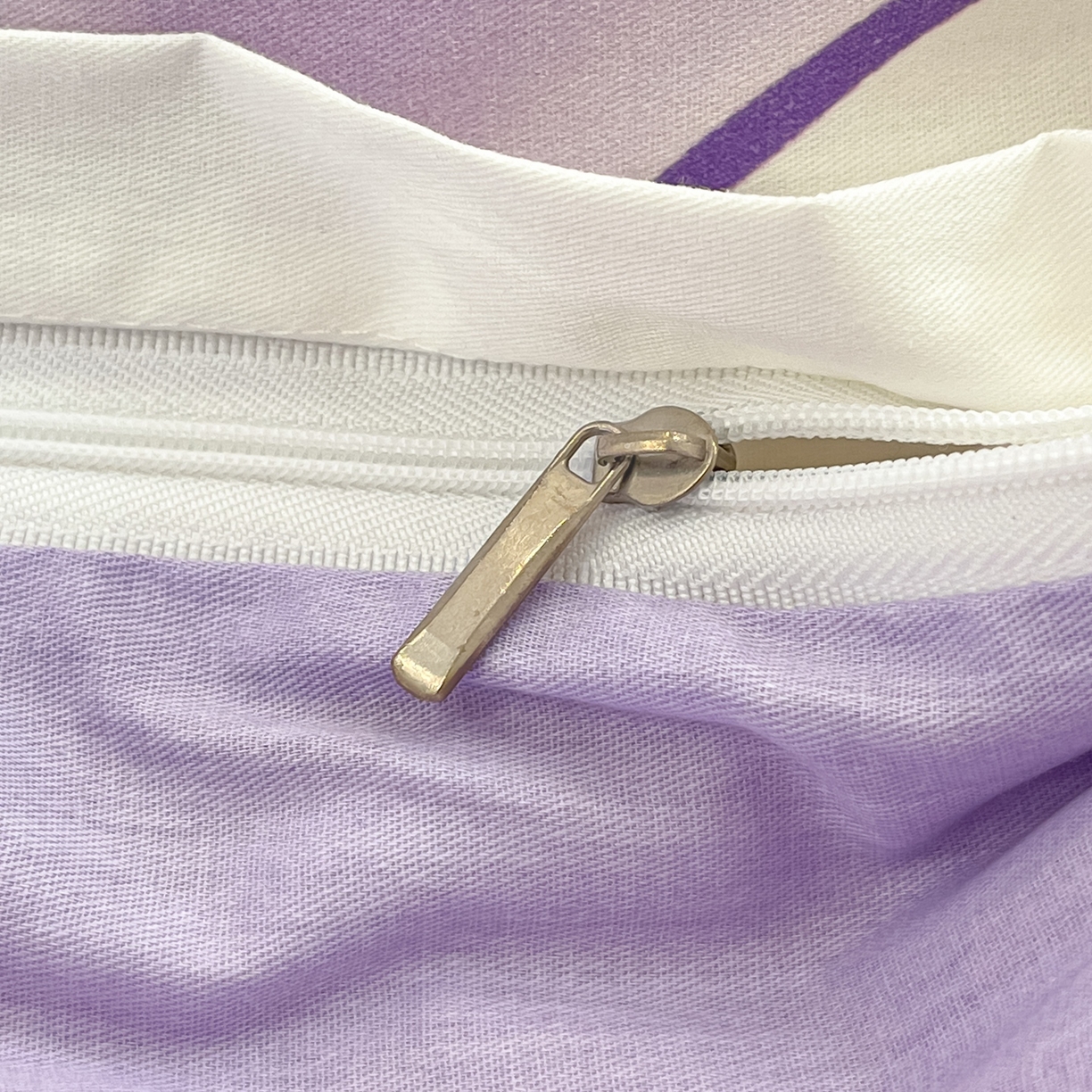 91家纺网 家纺一手货源 找家纺 博雅 2026春夏新款三丽鸥新花型全棉纯棉大版印花四件套 全棉大版（升级款信封枕）气球库洛米