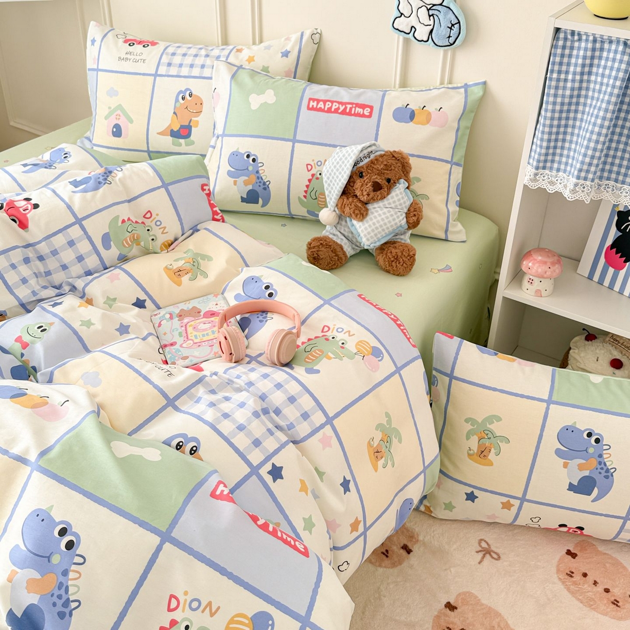 91家纺网 家纺一手货源 找家纺 女子家纺 2026新款全棉12868卡通印花四件套大耳朵兔兔系列 元气恐龙格