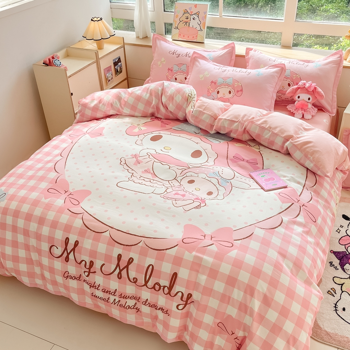 91家纺网 家纺一手货源 找家纺 博雅 2026春夏新款三丽鸥新花型全棉纯棉大版印花四件套 全棉大版（升级款信封枕）玩偶美乐蒂