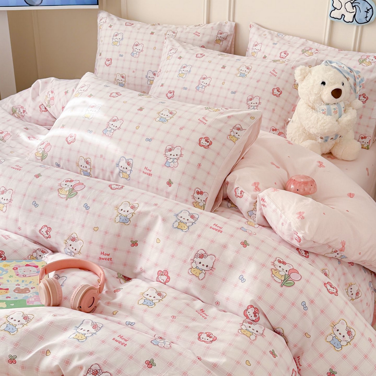 91家纺网 家纺一手货源 找家纺 女子家纺 2026新款全棉12868卡通印花四件套大耳朵兔兔系列 hello粉猫