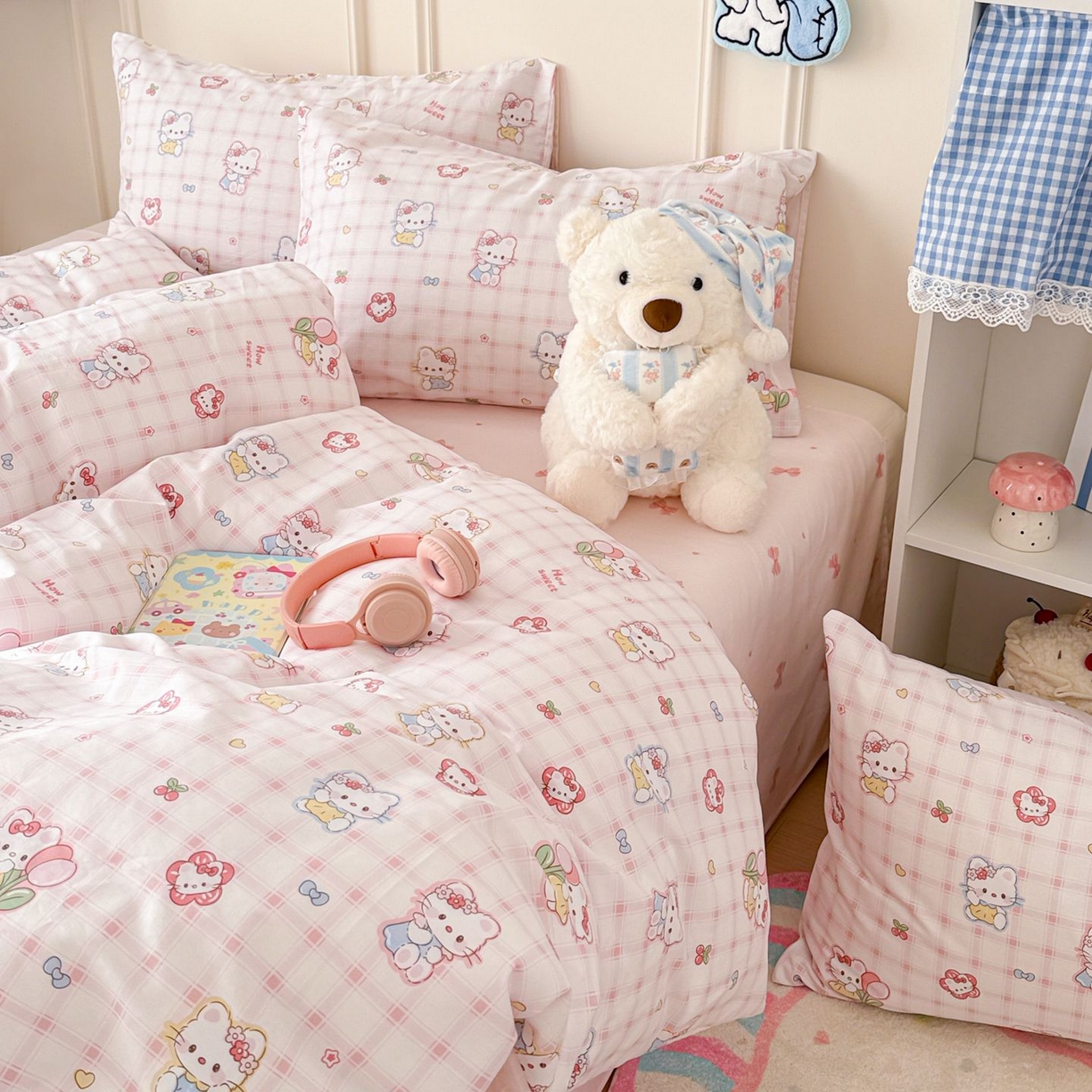 91家纺网 家纺一手货源 找家纺 女子家纺 2026新款全棉12868卡通印花四件套大耳朵兔兔系列 hello粉猫