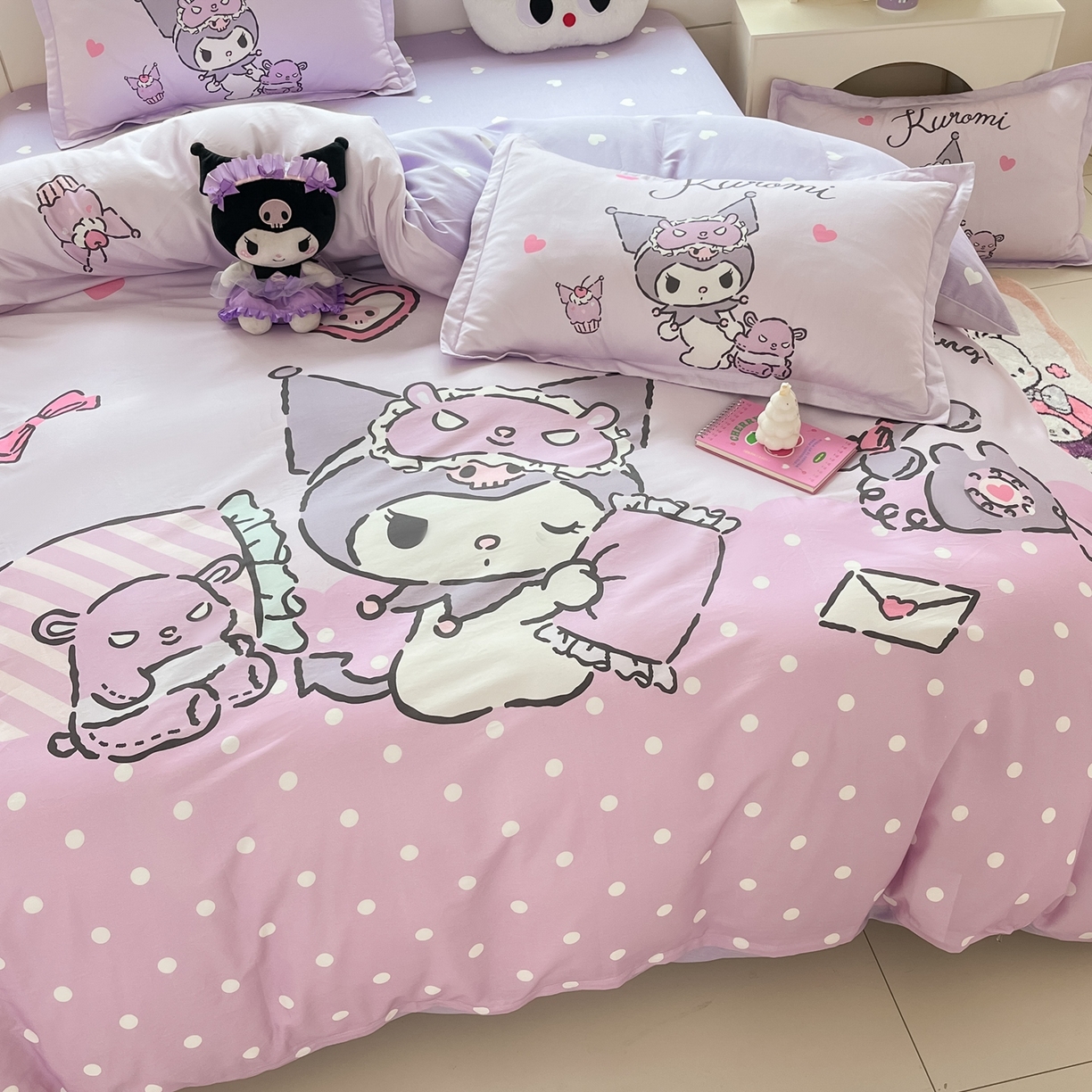 91家纺网 家纺一手货源 找家纺 博雅 2026春夏新款三丽鸥新花型全棉纯棉大版印花四件套 全棉大版（升级款信封枕）晚安库洛米