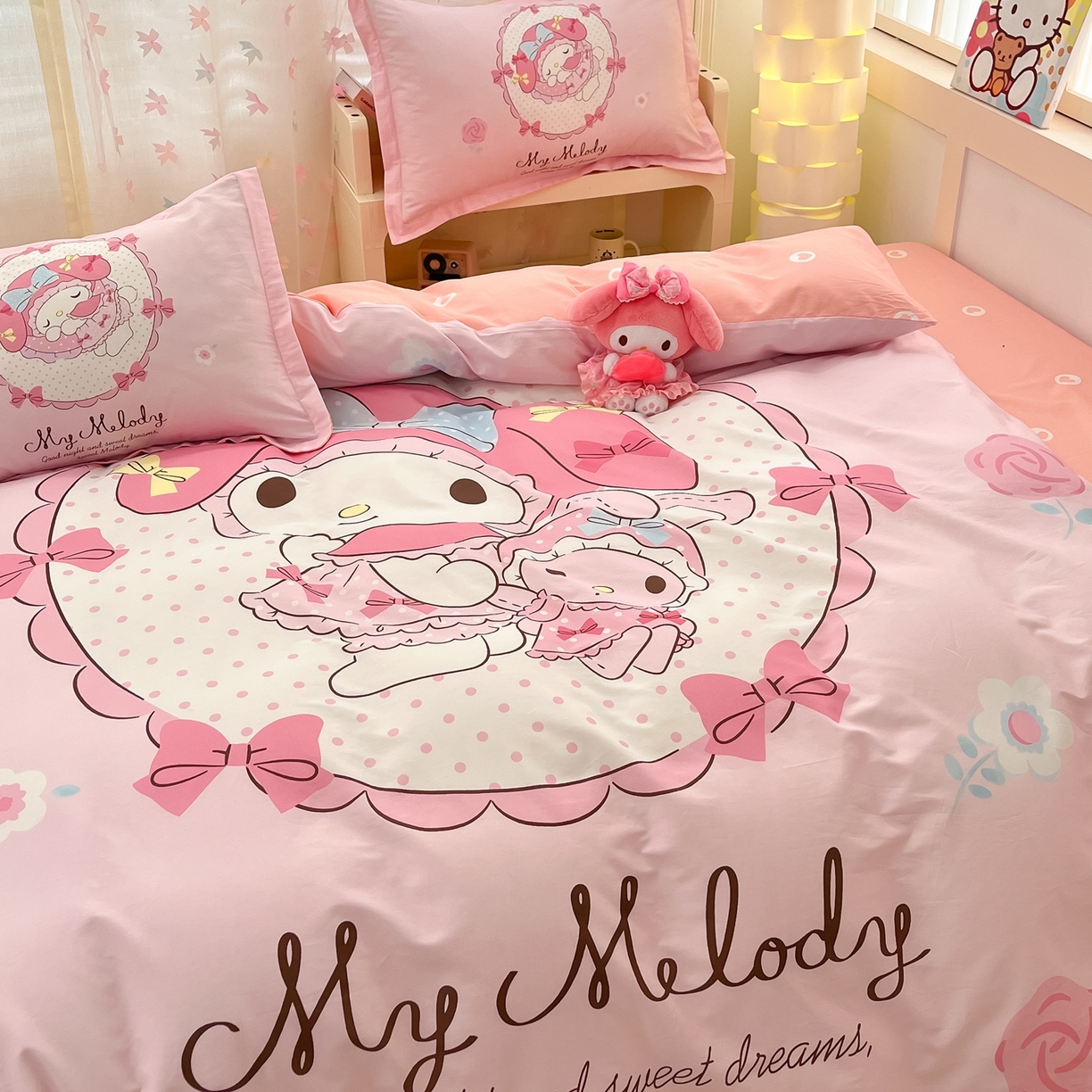 91家纺网 家纺一手货源 找家纺 博雅 2026春夏新款三丽鸥新花型全棉纯棉大版印花四件套 全棉大版（升级款信封枕）小花美乐蒂