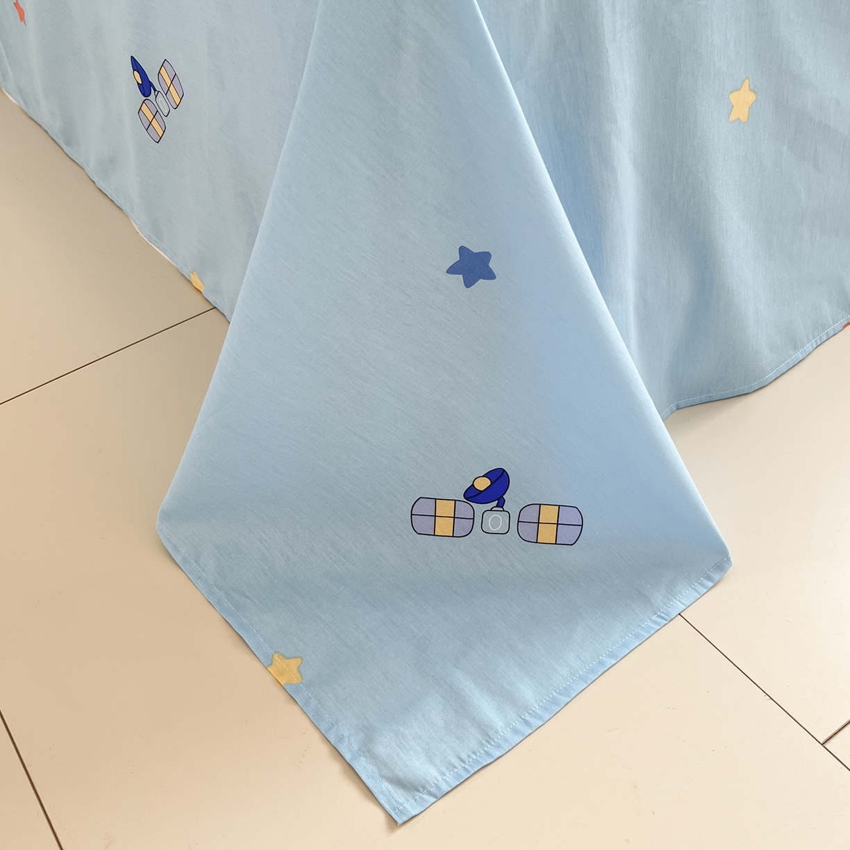 91家纺网 家纺一手货源 找家纺 博雅 2026春夏新款三丽鸥新花型全棉纯棉大版印花四件套 全棉大版（升级款信封枕）云朵玉桂狗