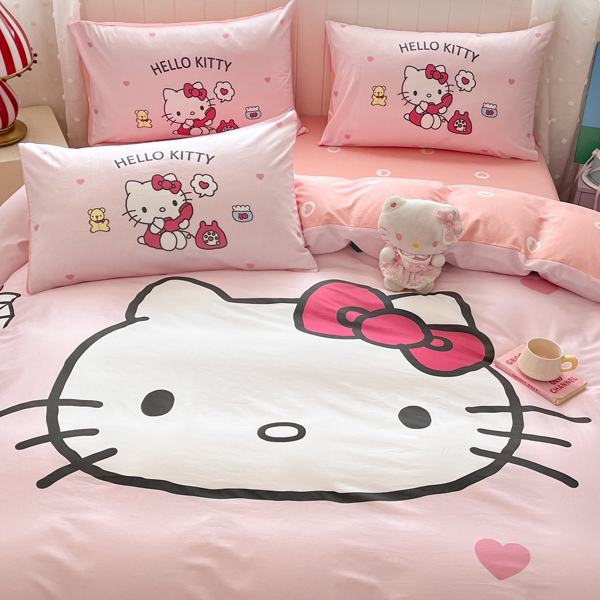 91家纺网 家纺一手货源 找家纺 博雅 2026春夏新款三丽鸥新花型全棉纯棉大版印花四件套 全棉大版-大脸猫kt