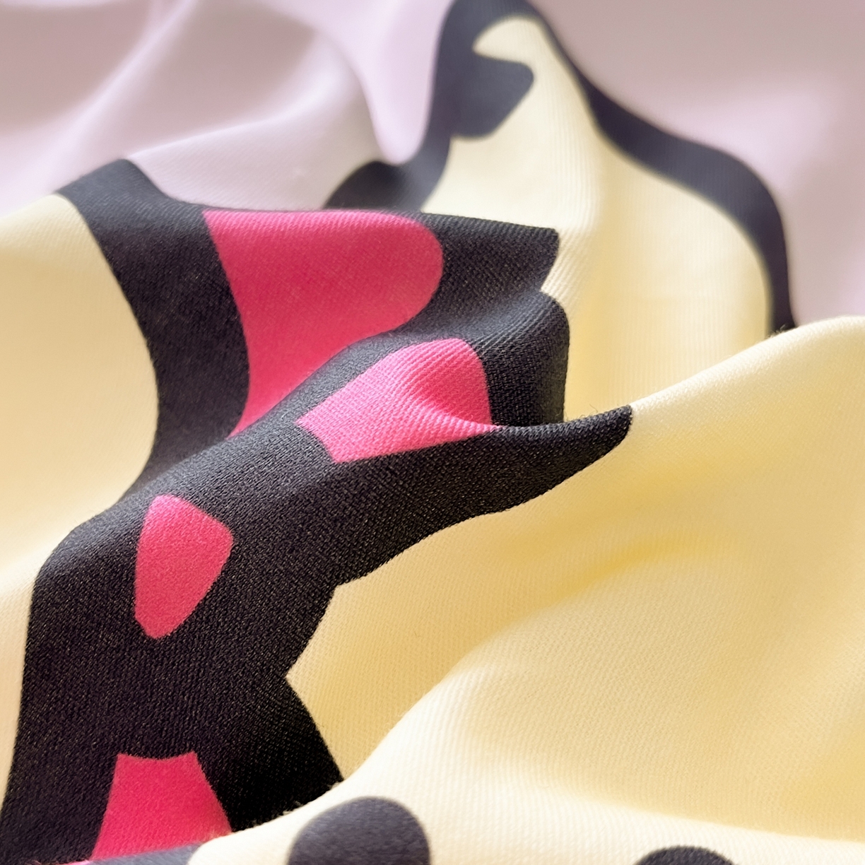 91家纺网 家纺一手货源 找家纺 博雅 2026春夏新款三丽鸥新花型全棉纯棉大版印花四件套 全棉大版-大脸猫kt