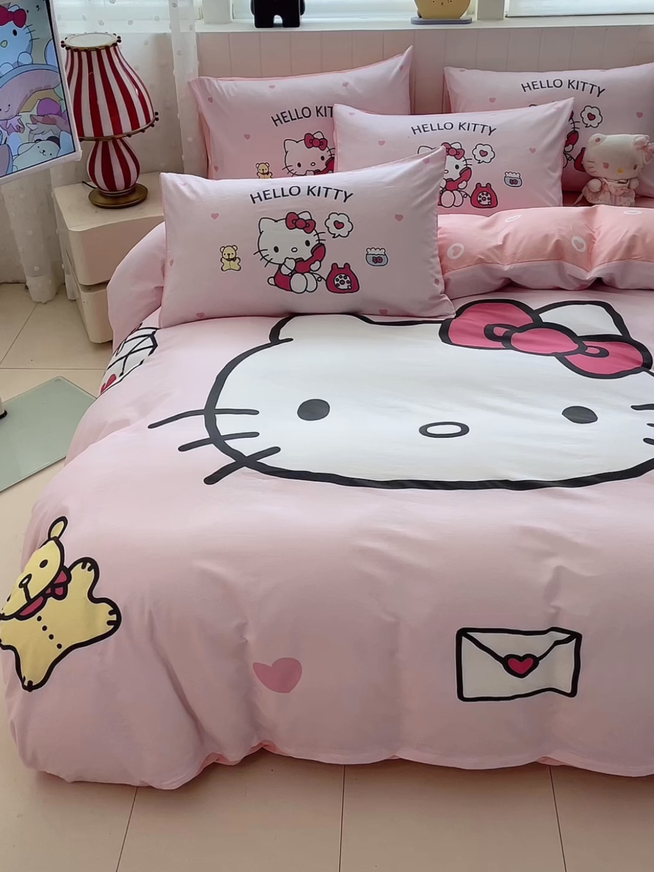 91家纺网 家纺一手货源 找家纺 博雅 2026春夏新款三丽鸥新花型全棉纯棉大版印花四件套 全棉大版-大脸猫kt