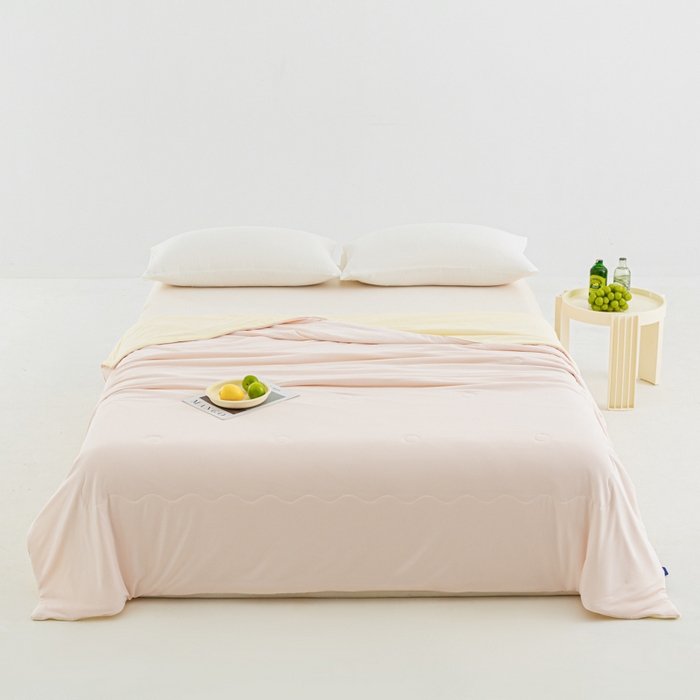 91家纺网 家纺一手货源 找家纺 爱彼家纺 2026新款冰卡Pro+深睡双面用锦纶夏被空调被夏季A类纯色双拼凉感薄被子可机洗被芯-冰卡系列二 冰卡-浅粉+芝士