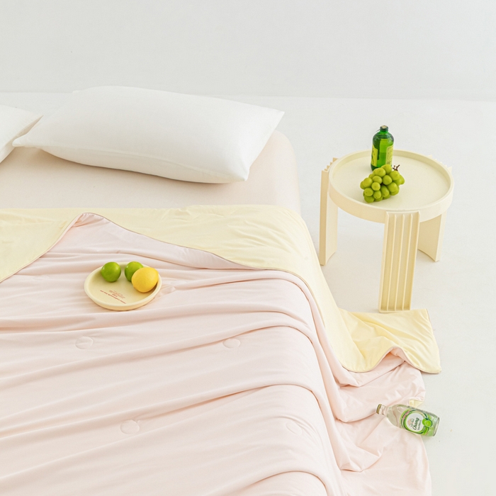 91家纺网 家纺一手货源 找家纺 爱彼家纺 2026新款冰卡Pro+深睡双面用锦纶夏被空调被夏季A类纯色双拼凉感薄被子可机洗被芯-冰卡系列二 冰卡-浅粉+芝士