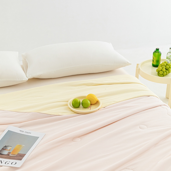 91家纺网 家纺一手货源 找家纺 爱彼家纺 2026新款冰卡Pro+深睡双面用锦纶夏被空调被夏季A类纯色双拼凉感薄被子可机洗被芯-冰卡系列二 冰卡-浅粉+芝士