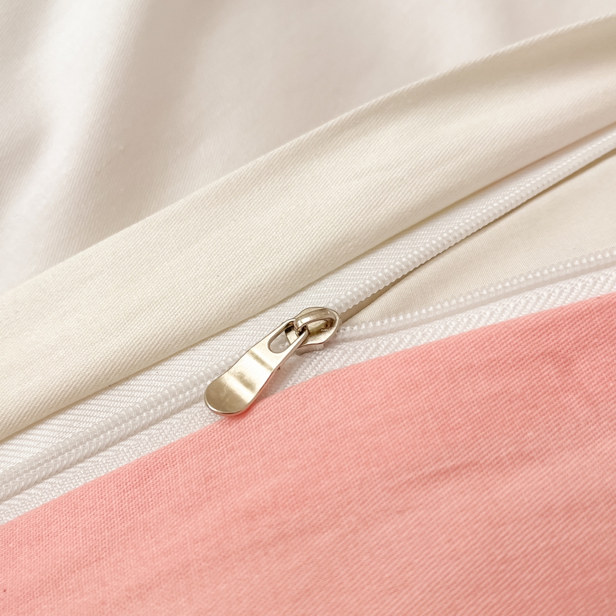 91家纺网 家纺一手货源 找家纺 博雅 2026春夏新款三丽鸥新花型全棉纯棉大版印花四件套 全棉大版-粉粉kt