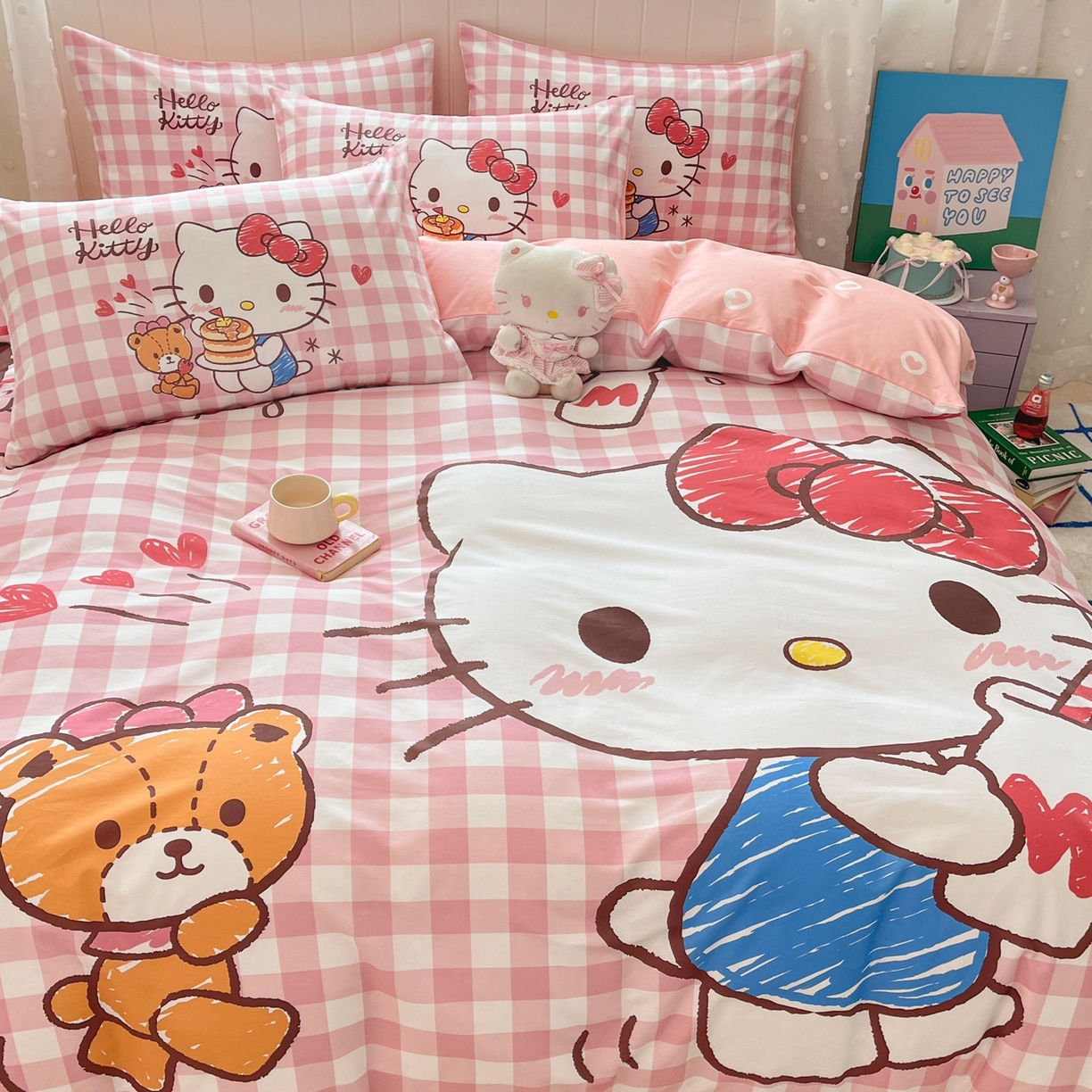 91家纺网 家纺一手货源 找家纺 博雅 2026春夏新款三丽鸥新花型全棉纯棉大版印花四件套 全棉大版-格子kt