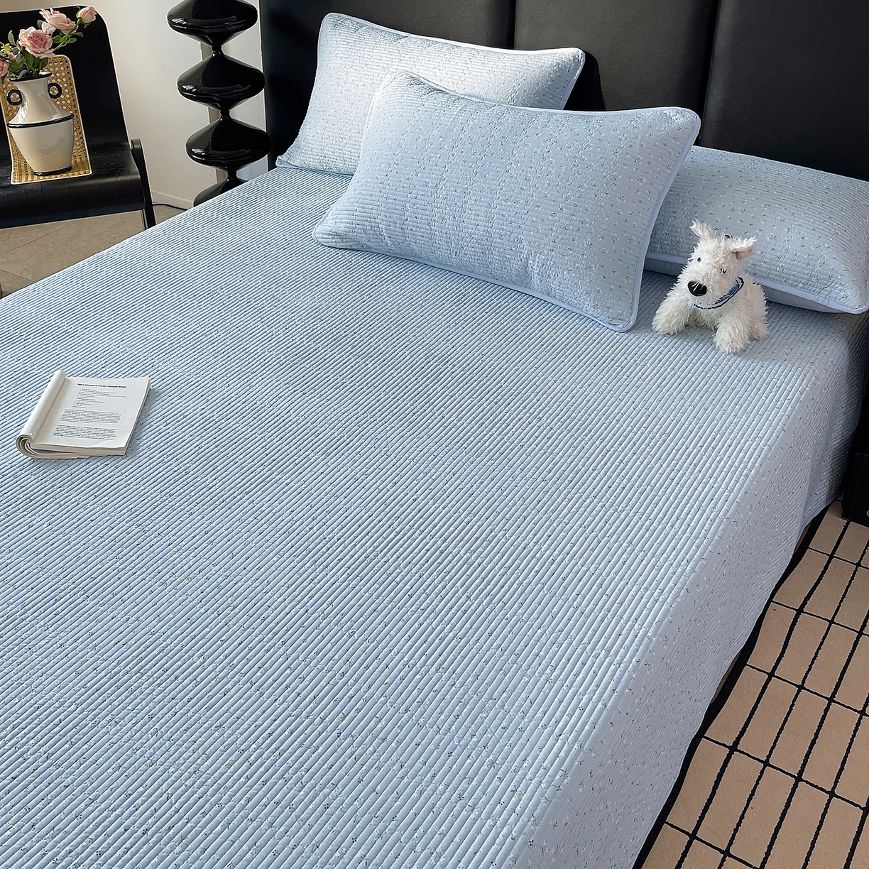 91家纺网 家纺一手货源 找家纺 金丝兔 2026新款复古碎花亲肤水洗棉单床盖仿棉夹棉床盖床盖三件套 艾芮