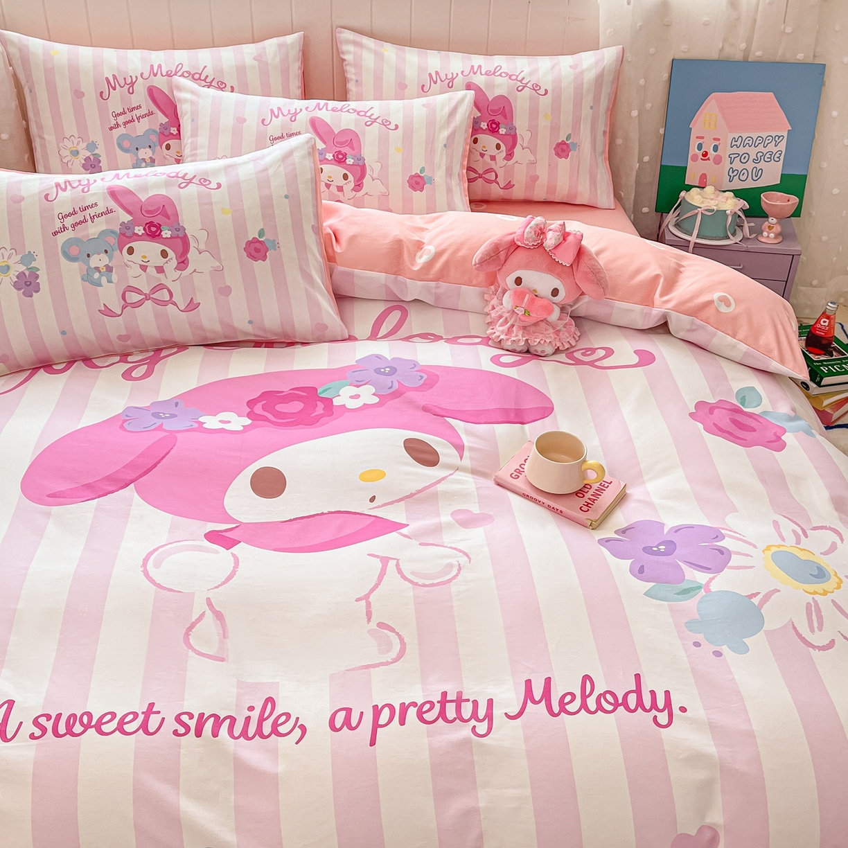 91家纺网 家纺一手货源 找家纺 博雅 2026春夏新款三丽鸥新花型全棉纯棉大版印花四件套 全棉大版-花环美乐蒂