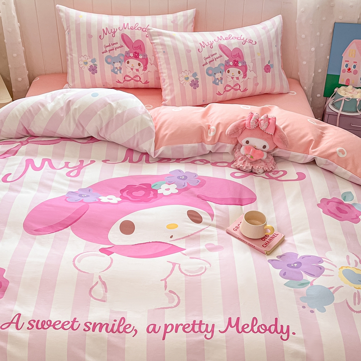 91家纺网 家纺一手货源 找家纺 博雅 2026春夏新款三丽鸥新花型全棉纯棉大版印花四件套 全棉大版-花环美乐蒂