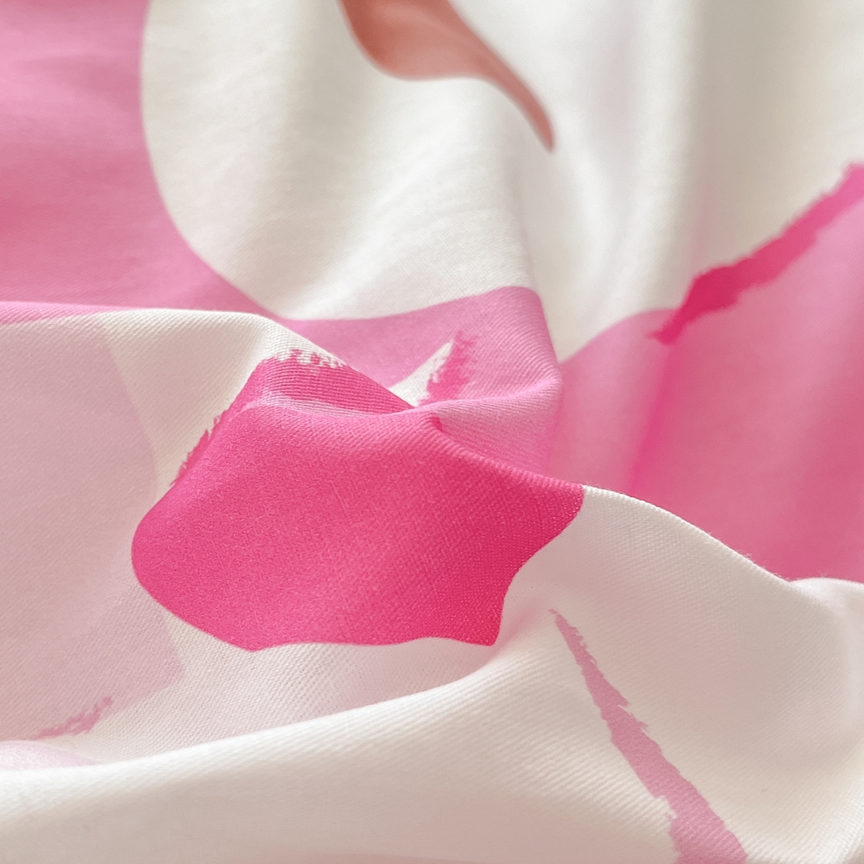 91家纺网 家纺一手货源 找家纺 博雅 2026春夏新款三丽鸥新花型全棉纯棉大版印花四件套 全棉大版-花环美乐蒂