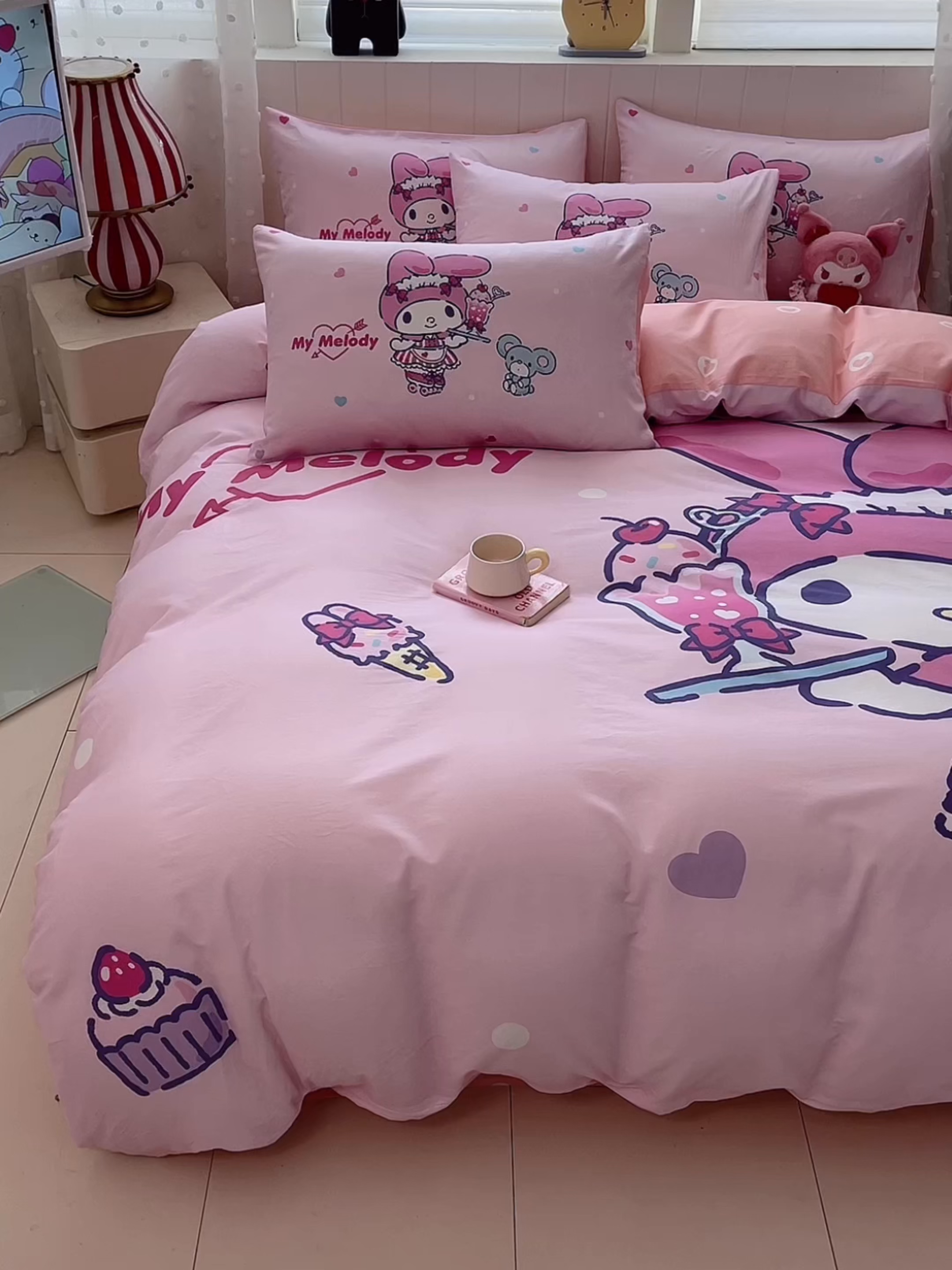 91家纺网 家纺一手货源 找家纺 博雅 2026春夏新款三丽鸥新花型全棉纯棉大版印花四件套 全棉大版-纸杯蛋糕美乐蒂