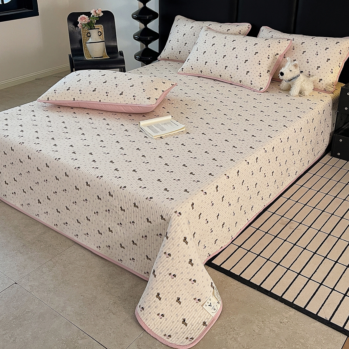 91家纺网 家纺一手货源 找家纺 金丝兔 2026新款复古碎花亲肤水洗棉单床盖仿棉夹棉床盖床盖三件套 布丁