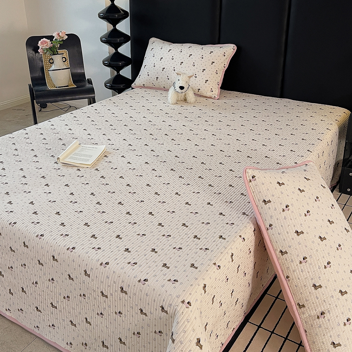 91家纺网 家纺一手货源 找家纺 金丝兔 2026新款复古碎花亲肤水洗棉单床盖仿棉夹棉床盖床盖三件套 布丁