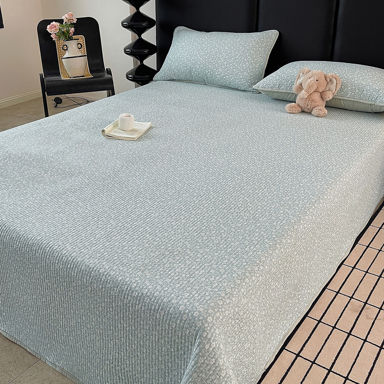 91家纺网 家纺一手货源 找家纺 金丝兔 2026新款复古碎花亲肤水洗棉单床盖仿棉夹棉床盖床盖三件套 朵真