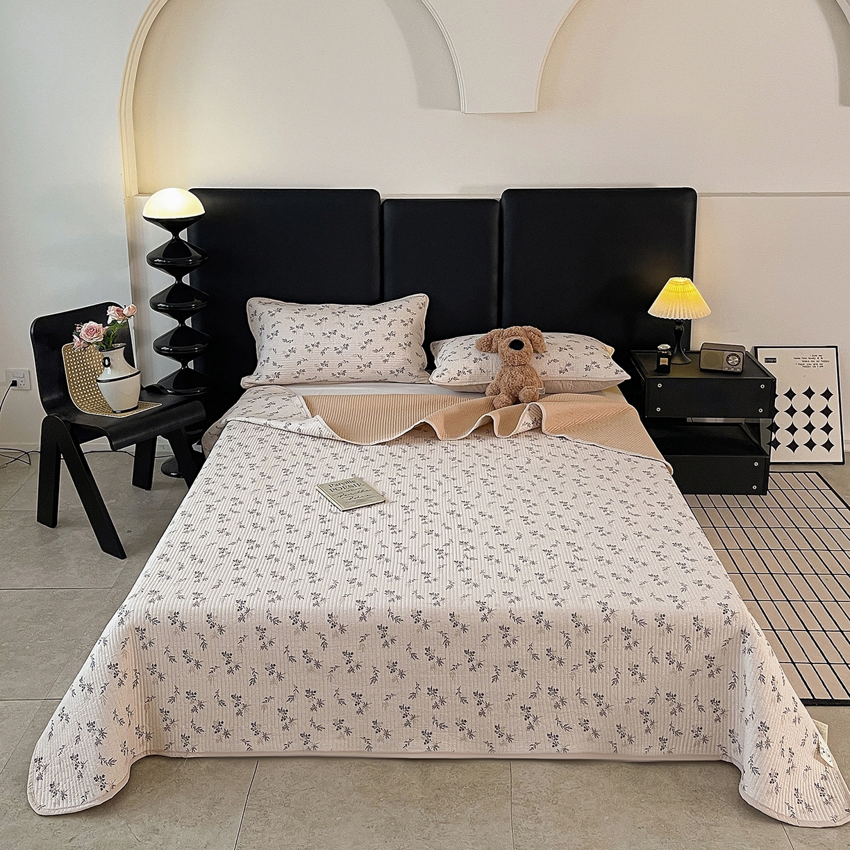 91家纺网 家纺一手货源 找家纺 金丝兔 2026新款复古碎花亲肤水洗棉单床盖仿棉夹棉床盖床盖三件套 蔓枝