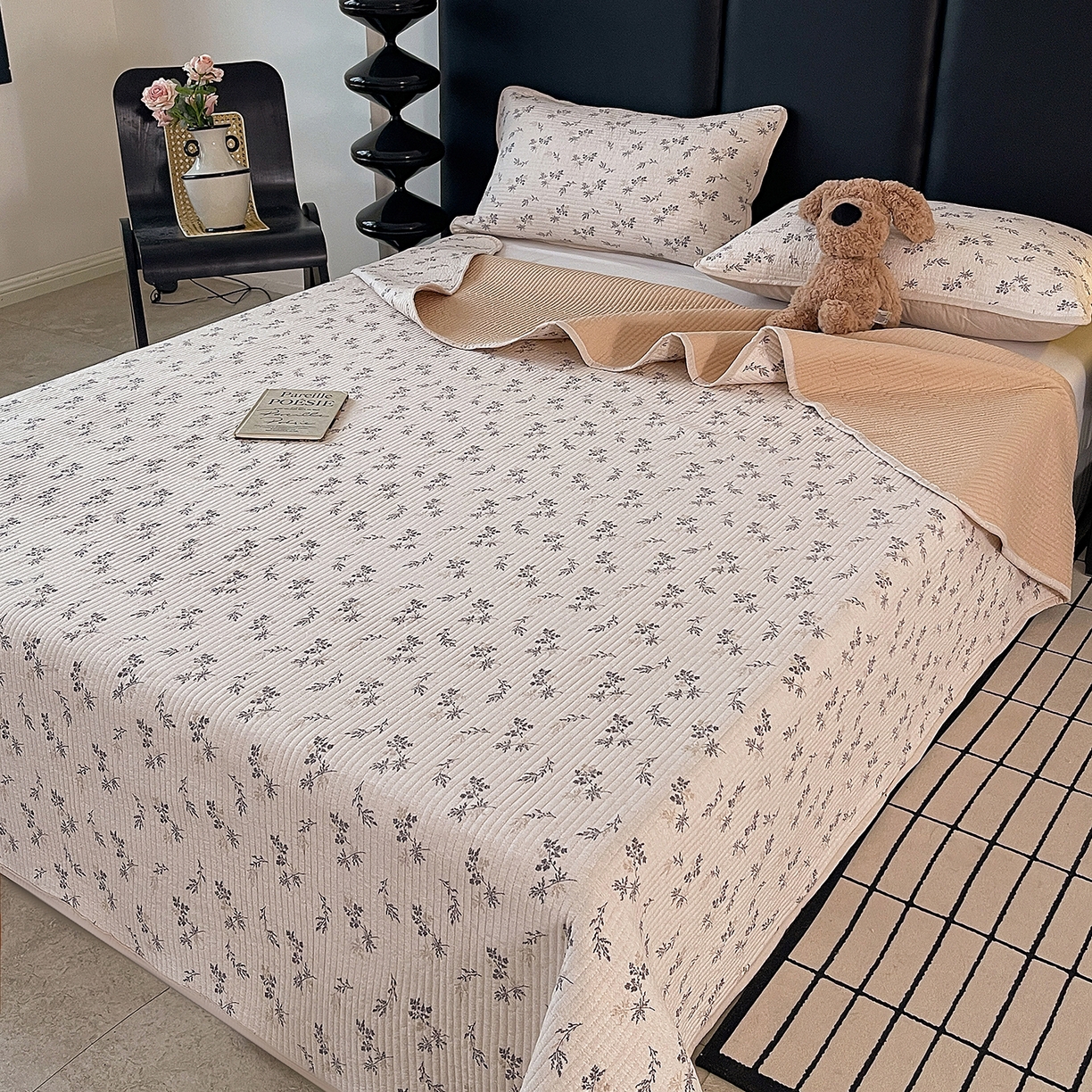 91家纺网 家纺一手货源 找家纺 金丝兔 2026新款复古碎花亲肤水洗棉单床盖仿棉夹棉床盖床盖三件套 蔓枝