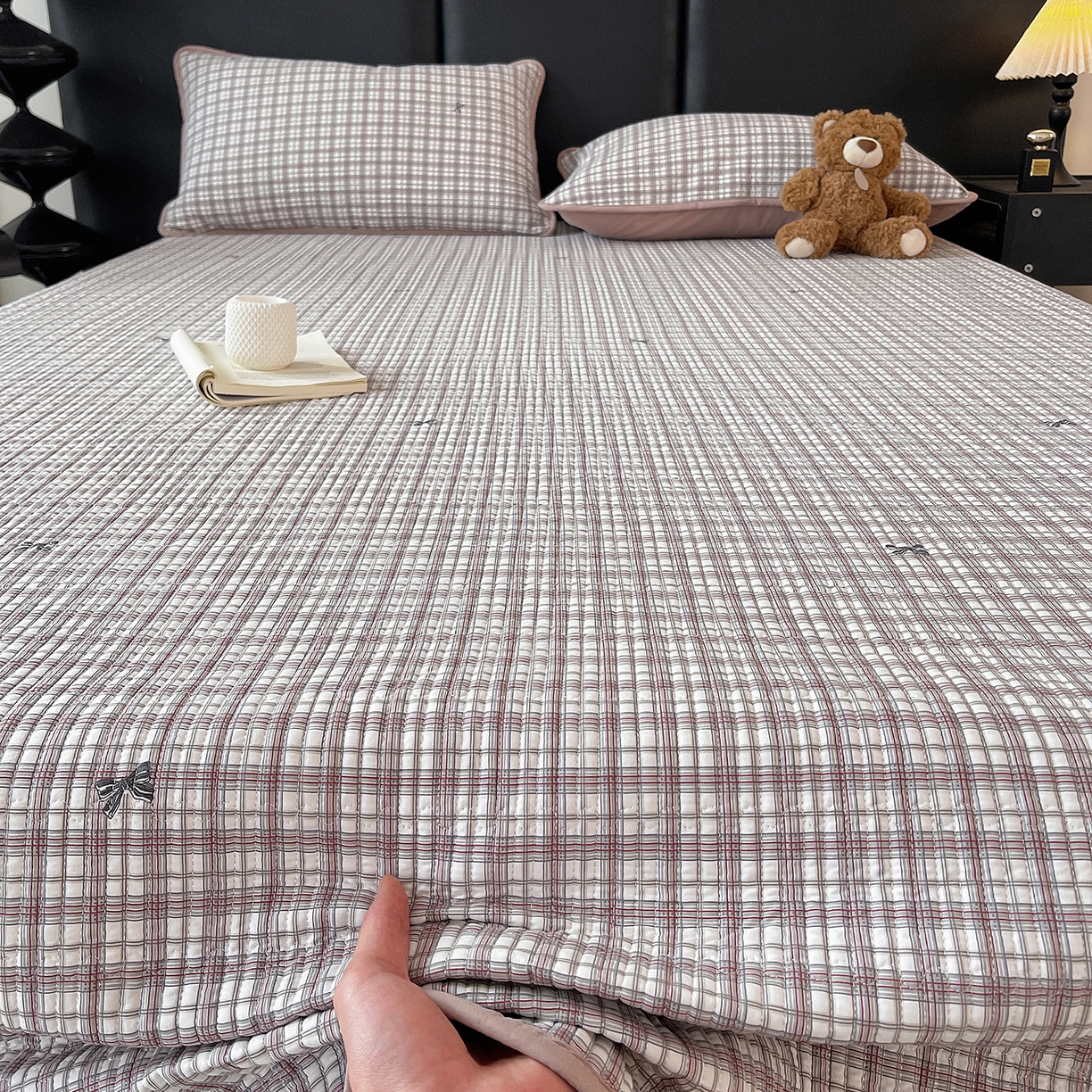 91家纺网 家纺一手货源 找家纺 金丝兔 2026新款复古碎花亲肤水洗棉单床盖仿棉夹棉床盖床盖三件套 茉莉清茶