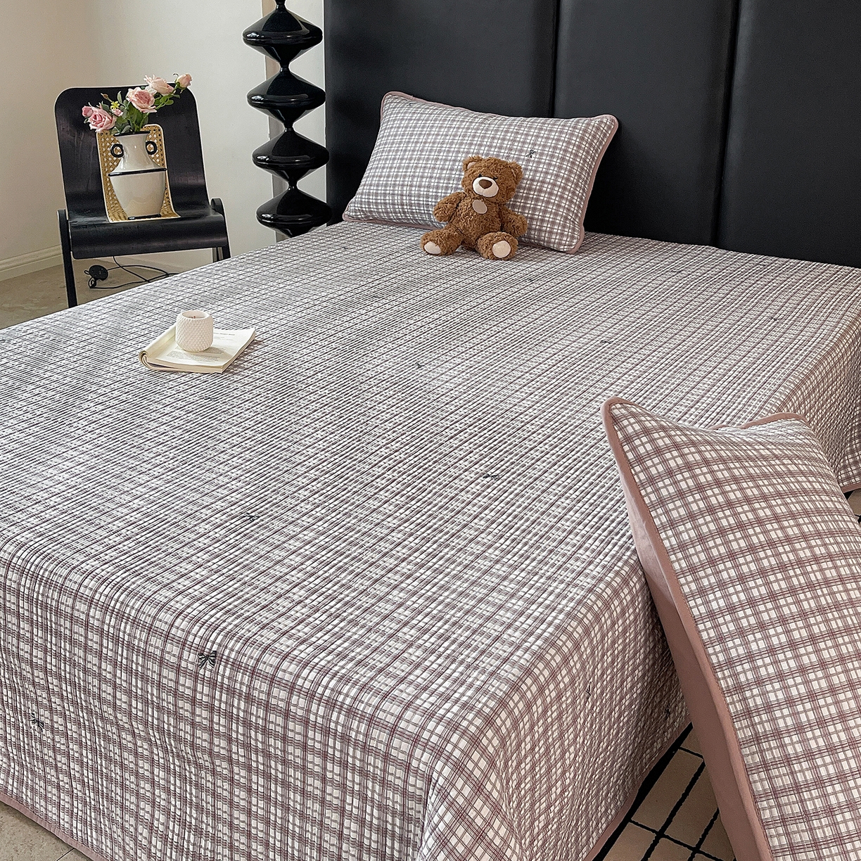 91家纺网 家纺一手货源 找家纺 金丝兔 2026新款复古碎花亲肤水洗棉单床盖仿棉夹棉床盖床盖三件套 茉莉清茶