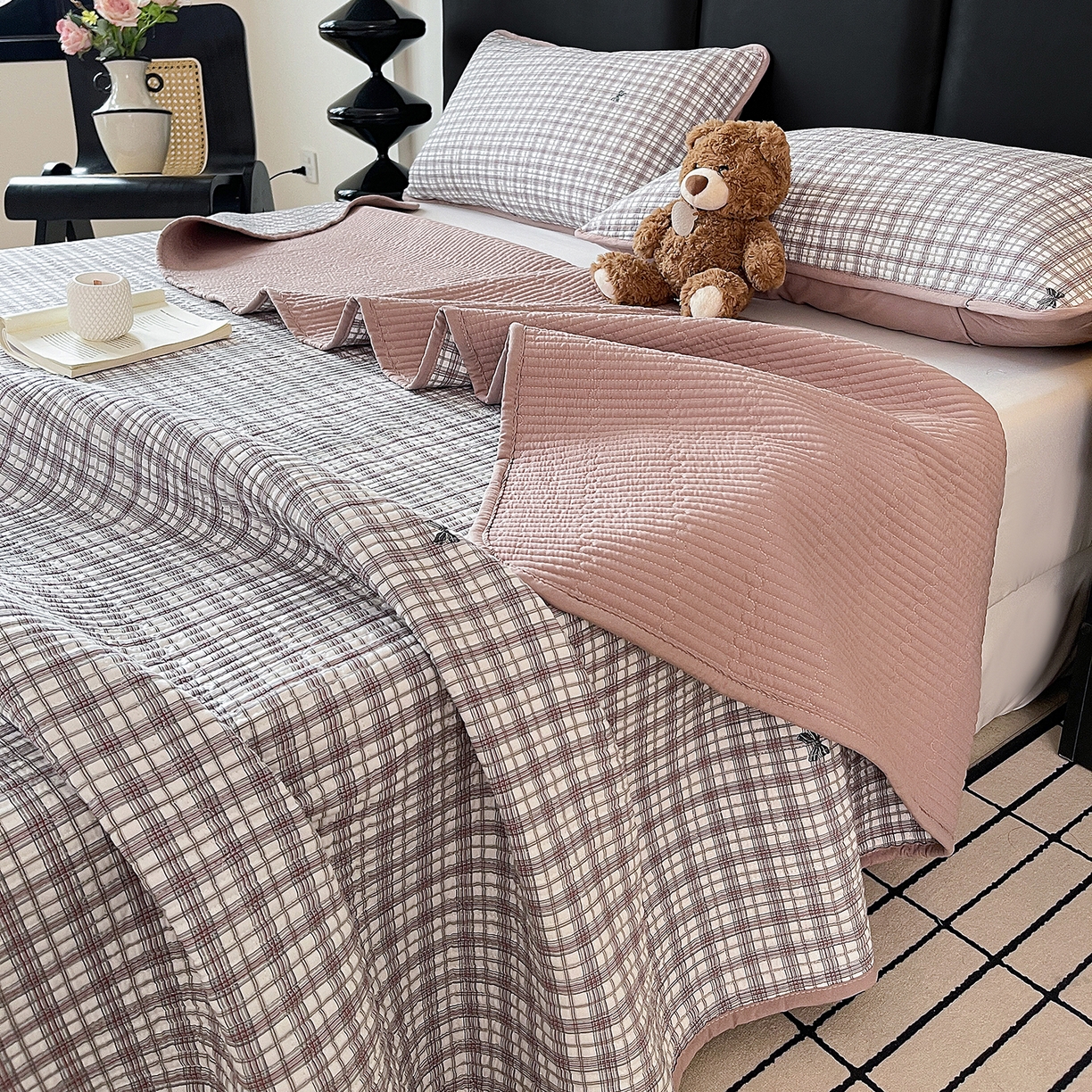 91家纺网 家纺一手货源 找家纺 金丝兔 2026新款复古碎花亲肤水洗棉单床盖仿棉夹棉床盖床盖三件套 茉莉清茶