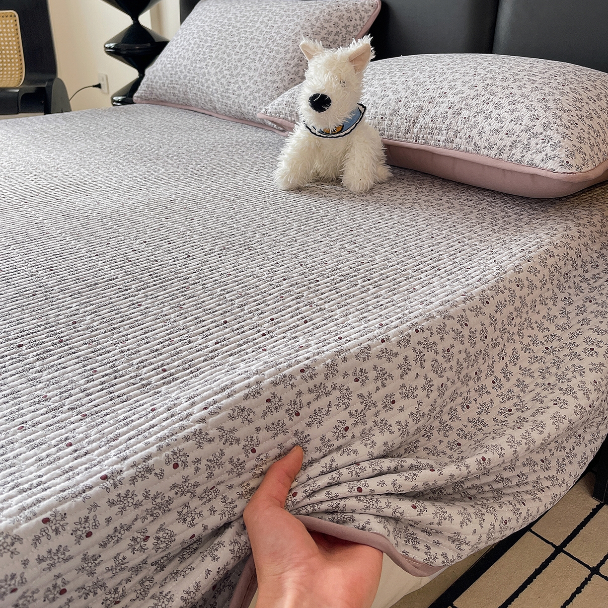 91家纺网 家纺一手货源 找家纺 金丝兔 2026新款复古碎花亲肤水洗棉单床盖仿棉夹棉床盖床盖三件套 喜糯